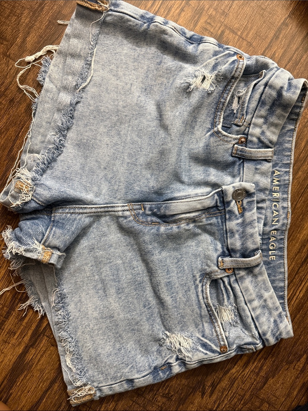 American Eagle Outfitters Light Wash Distressed Denim Jean Shorts